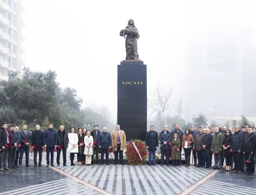 Сотрудники сети супермаркетов «Араз» посетили памятник  "Ana harayı"